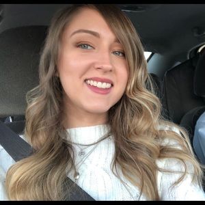 Meet your Posher, Christa